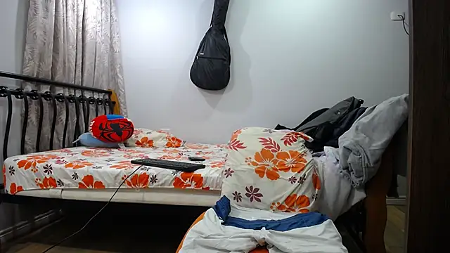 Snapshot of Iam_yourbabyprincess_XD chatting on 01-15-25, 08:30 Iam yourbabyprincess XD online show from 01-15-25, 08:30