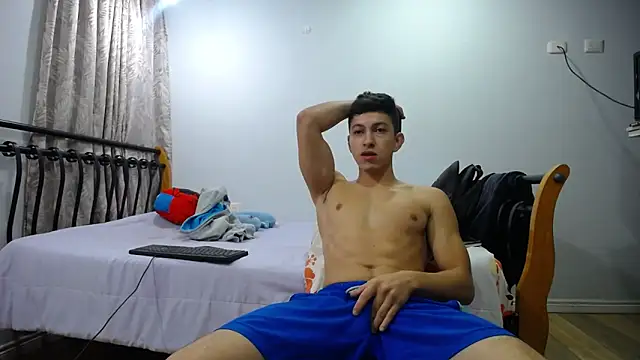 Snapshot of Iam_yourbabyprincess_XD chatting on 02-18-25, 04:37 Iam yourbabyprincess XD online show from 02-18-25, 04:37