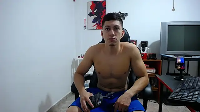 Snapshot of Iam_yourbabyprincess_XD chatting on 09-15-25, 12:21 Iam yourbabyprincess XD online show from 09-15-25, 12:21