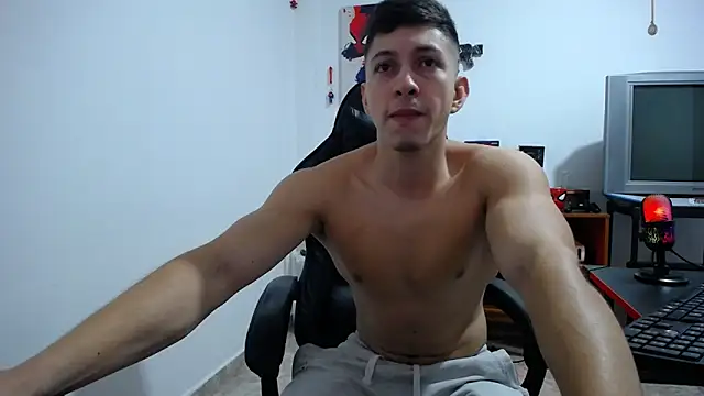 Snapshot of Iam_yourbabyprincess_XD chatting on 09-29-25, 04:50 Iam yourbabyprincess XD online show from 09-29-25, 04:50