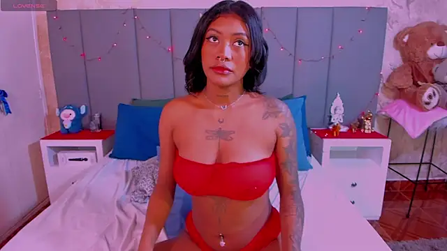 JulianaMiller online show from 12-25-24, 03:29