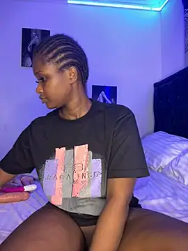 Snapshot of t-Booty_risky_ chatting on 12-08-24, 09:08 t-Booty risky  online show from 12-08-24, 09:08