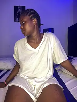 Snapshot of t-Booty_risky_ chatting on 12-19-24, 09:38 t-Booty risky  online show from 12-19-24, 09:38