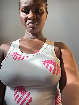 Snapshot of t-Booty_risky_ chatting on 02-24-25, 01:42 t-Booty risky  online show from 02-24-25, 01:42