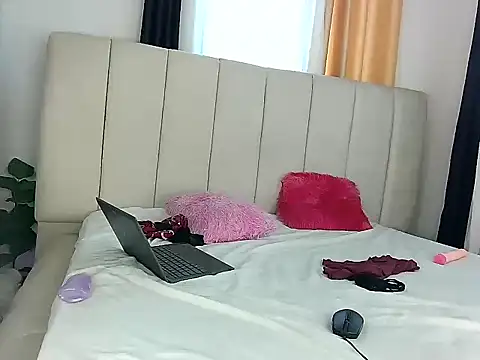 t-Booty risky  online show from 06-18-26, 09:14