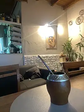 Snapshot of Sensualmente333 chatting on 11-13-25, 11:31 Sensualmente333 online show from 11-13-25, 11:31