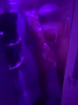 Snapshot of alexisxxxporno chatting on 09-24-25, 07:23 alexisxxxporno online show from 09-24-25, 07:23