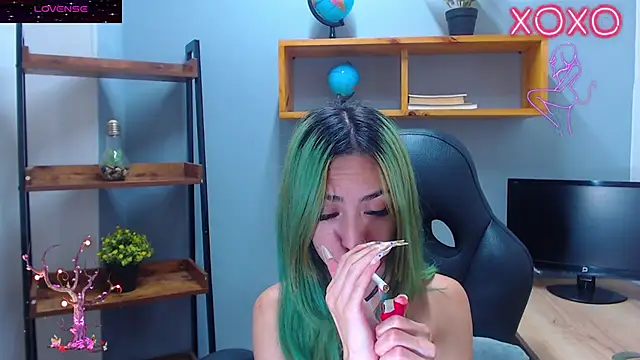 Snapshot of Erika_Stevens chatting on 10-30-25, 02:40 Erika Stevens online show from 10-30-25, 02:40