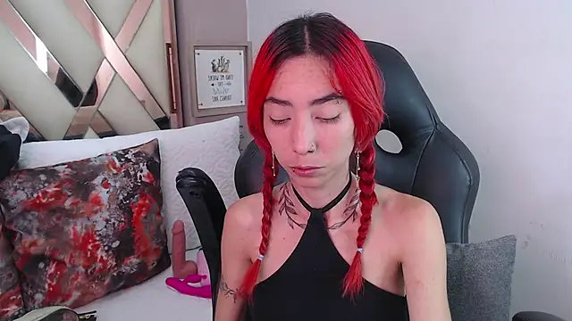 Erika Stevens online show from 04-20-26, 03:37