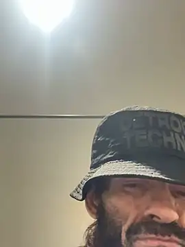 Sluckkkbigdk online show from 04-02-26, 10:24