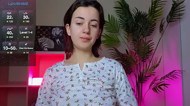 SweetieKendl online show from 04-11-26, 10:58