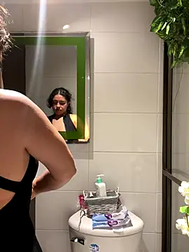 Nathcurly  online show from 10-31-25, 02:12