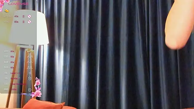 SarahCarrter online show from 12-26-24, 07:27