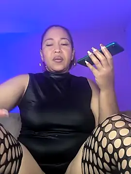 debboraWagner online show from 10-18-25, 01:23