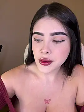 Snapshot of misslollipop04 chatting on 01-16-26, 03:54 misslollipop04 online show from 01-16-26, 03:54