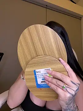 Snapshot of misslollipop04 chatting on 02-12-26, 04:51 misslollipop04 online show from 02-12-26, 04:51