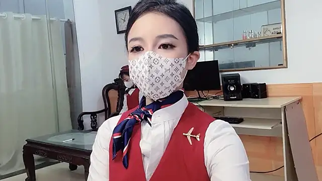 Mono-Stewardesss online show from 04-27-26, 05:16