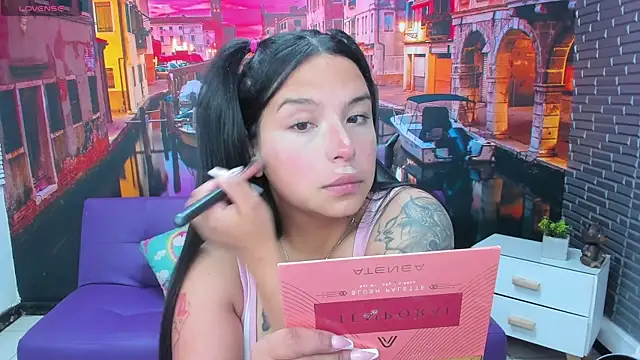 Snapshot of Small_naughty_ chatting on 12-05-25, 01:42 Small naughty online show from 12-05-25, 01:42