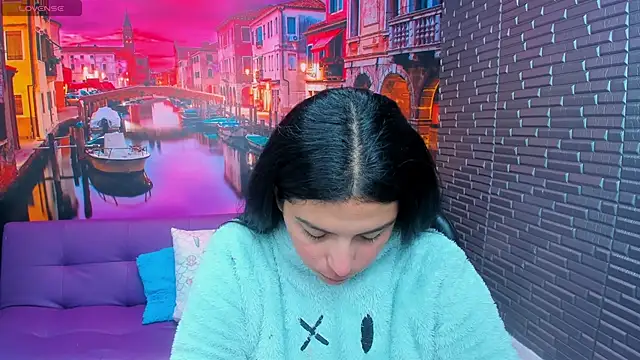 Snapshot of Small_naughty_ chatting on 02-03-26, 01:38 Small naughty online show from 02-03-26, 01:38