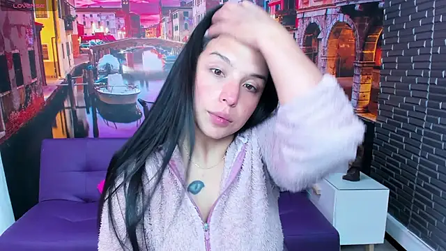 Snapshot of Small_naughty_ chatting on 03-16-26, 01:37 Small naughty online show from 03-16-26, 01:37