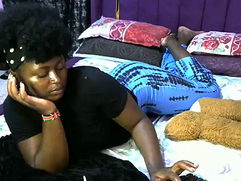 slender-qwene online show from 11-24-25, 12:27