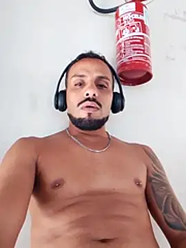 CasadoFavella online show from 04-25-26, 03:09