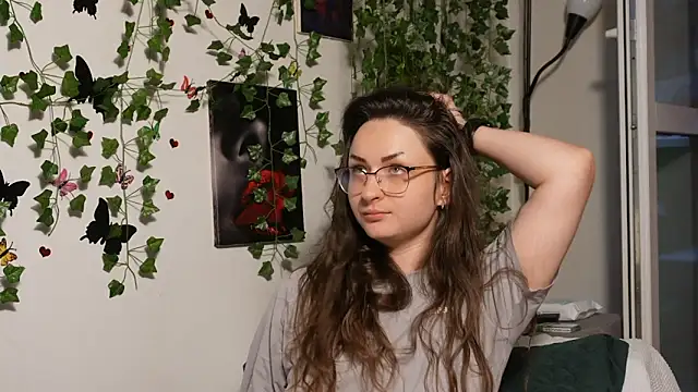 NaughtYHomemadE online show from 09-12-25, 02:17