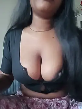 Snapshot of Anusri- chatting on 07-04-26, 11:44 Anusri- online show from 07-04-26, 11:44