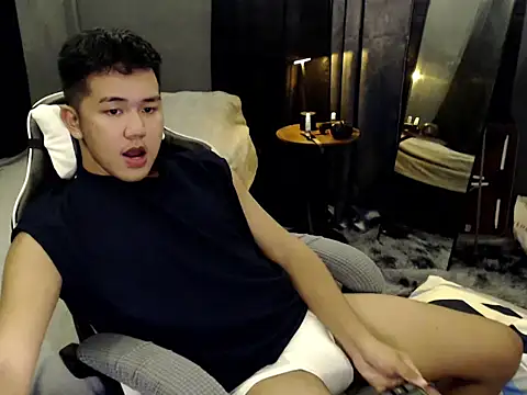 xgregor07 online show from 10-11-25, 03:21