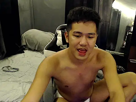 xgregor07 online show from 10-15-25, 02:39