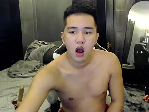 xgregor07 online show from 11-11-25, 12:16