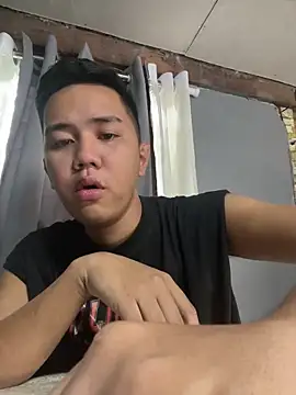 Snapshot of xgregor07 chatting on 12-19-25, 02:07 xgregor07 online show from 12-19-25, 02:07