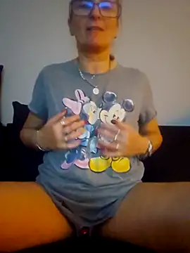 Steffi45 online show from 10-21-25, 01:12