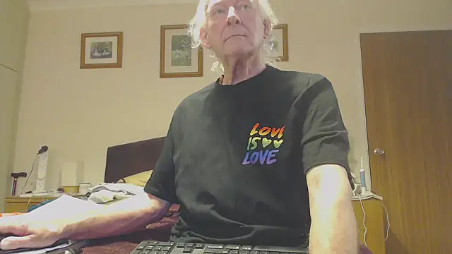 WaverlyKernow online show from 02-14-25, 09:13