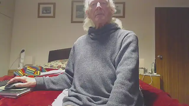 Snapshot of WaverlyKernow chatting on 11-27-25, 10:17 WaverlyKernow online show from 11-27-25, 10:17