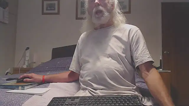 WaverlyKernow online show from 06-08-26, 07:31