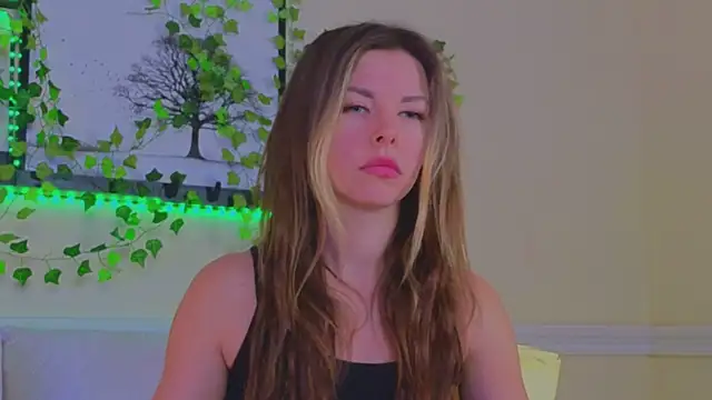 Real Tini online show from 02-21-25, 01:11