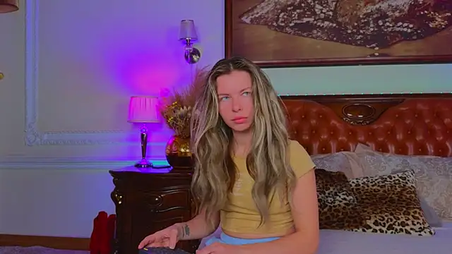 Real Tini online show from 11-04-25, 06:01