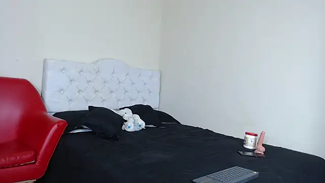 luna hoott online show from 02-21-25, 04:59