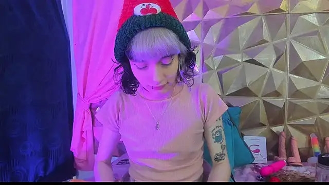 neeko princes online show from 12-24-24, 11:49