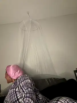 Lickplayofficial online show from 11-21-25, 03:27