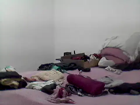 Snapshot of mariy_ chatting on 03-22-25, 01:32 mariy online show from 03-22-25, 01:32