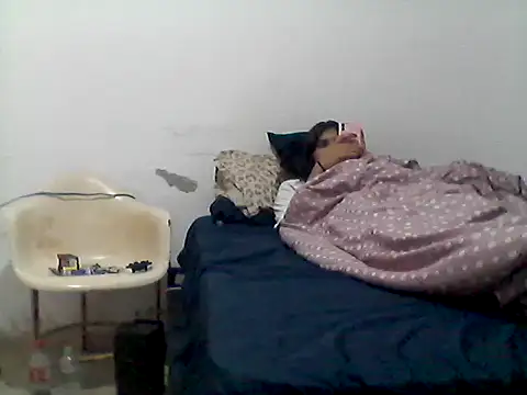 Snapshot of mariy_ chatting on 10-11-25, 01:38 mariy online show from 10-11-25, 01:38