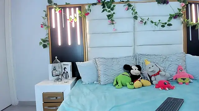 pretty ariiel online show from 02-04-25, 04:05