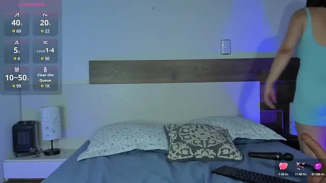 Snapshot of _fullmoon chatting on 01-23-25, 12:57  fullmoon online show from 01-23-25, 12:57