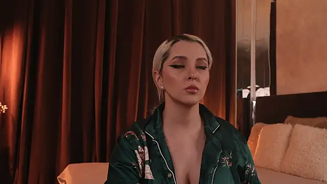 VictoriaMorrone online show from 03-24-26, 11:32