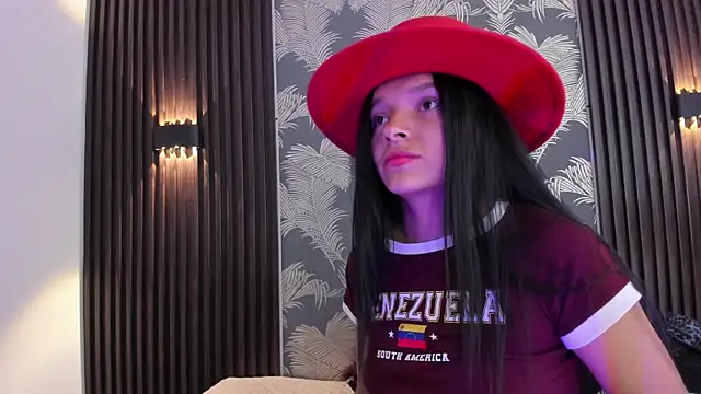  shantal smith online show from 06-26-26, 01:48