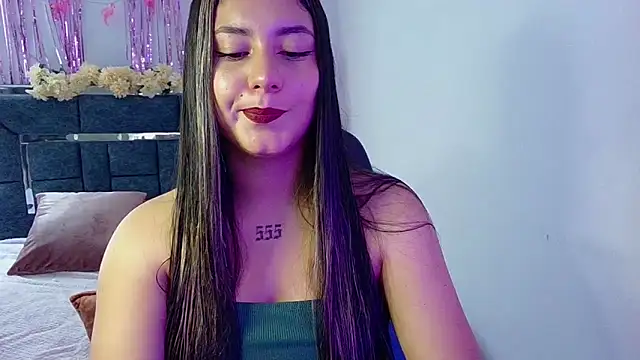 Lia 14  online show from 10-17-25, 06:32