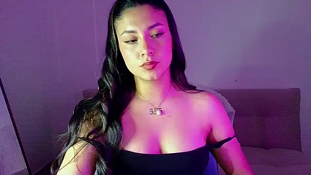 Lia 14  online show from 06-12-26, 11:46