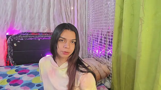 Snapshot of Megan_Miles02 chatting on 01-06-25, 12:16 Megan Miles02 online show from 01-06-25, 12:16